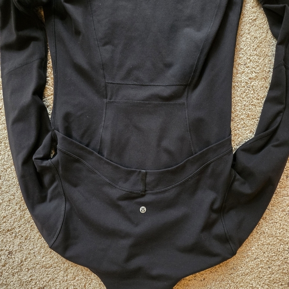 Lululemon define jacket size 10 - Picture 2 of 3
